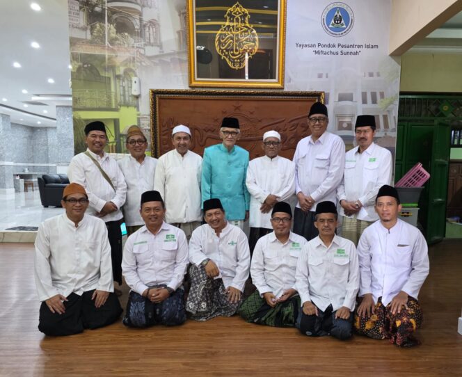 
PWNU Jatim Gelar Silaturrahmi Idul Fitri ke Kiai