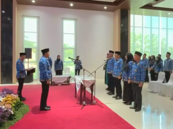 
Bupati Pasuruan Lantik Empat Pejabat Eselon II Pakai Sistem Merit