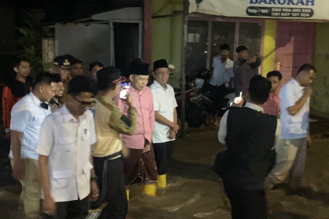 
Di Tengah Bunga Desaku, Fawait Tinjau Banjir Mumbulsari dan Soroti Pendangkalan Sungai