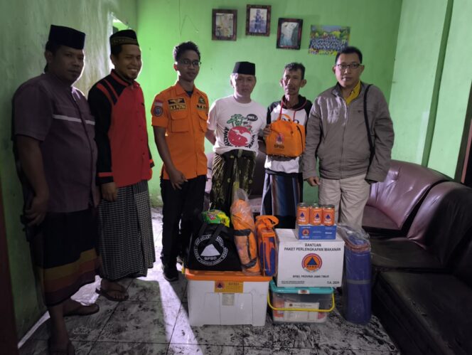 
BPBD Jember Lakukan Asesmen Cepat Kebakaran Rumah Akibat Gas Bocor di Banjarsengon 