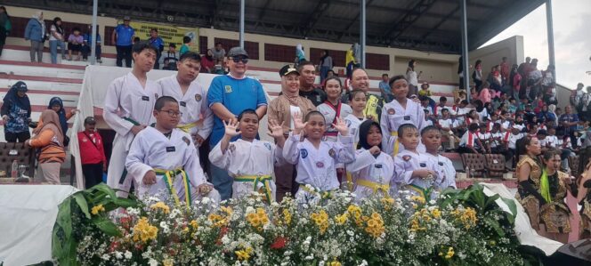 
Ning Ita dan Wawalikota Resmi Membuka POPKOT 1 Tahun 2026, Menjaring Atlit Berbakat dan Berprestasi