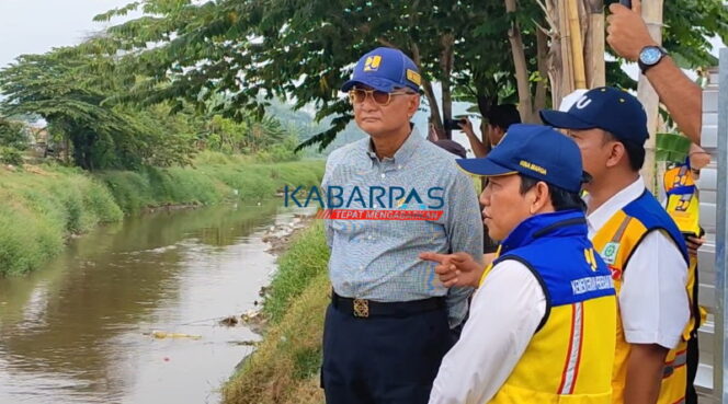 
Cegah Banjir di Jalur Nasional, Menteri PU Targetkan Jembatan Bok Wedi Pasuruan Rampung Lebih Cepat