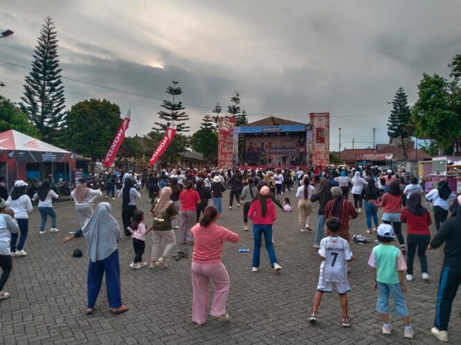 
Meriah! Honda Premium Matic Day Ramaikan Rest Area Karangploso Malang