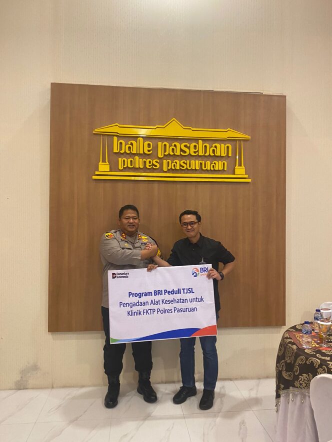 
BRI Pasuruan Salurkan Bantuan TJSL Rp200 Juta untuk Pengadaan Alat Kesehatan Klinik FKTP Polres Pasuruan