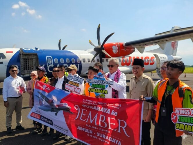 
Tepat di Hari Lahir Pancasila, Rute Penerbangan Jember–Surabaya Resmi Mengudara Kembali