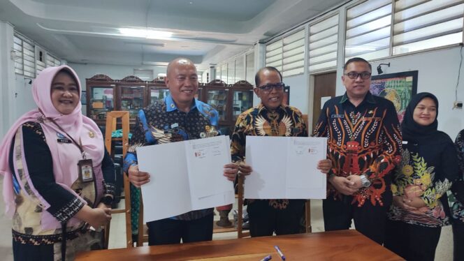 
Pemkab Probolinggo dan Pemkot Malang Perkuat Distribusi Bawang Merah dan UMKM