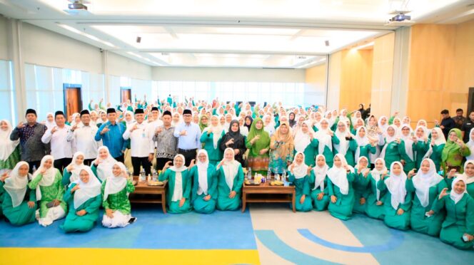 
Wakil Wali Kota Siap Kawal Produk Susu Kurma Fatayat NU Menuju Pasar Nasional dan Ekspor