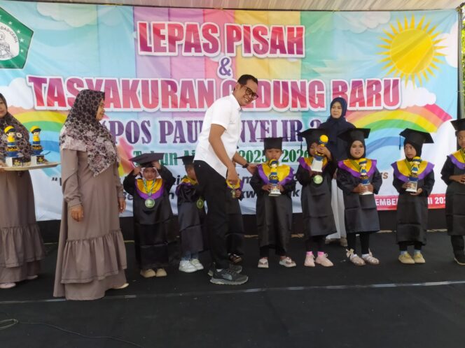 
Wisuda Kecil di Kompleks Masjid, Awal Perjalanan Generasi Masa Depan Desa Jubung