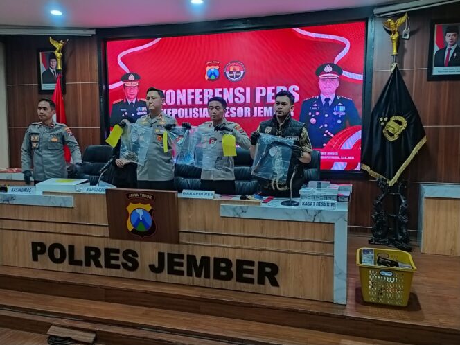 
Dendam Masa SD Berujung Maut, Polisi Ungkap Kasus Pembunuhan di Gumukmas dalam 90 Menit
