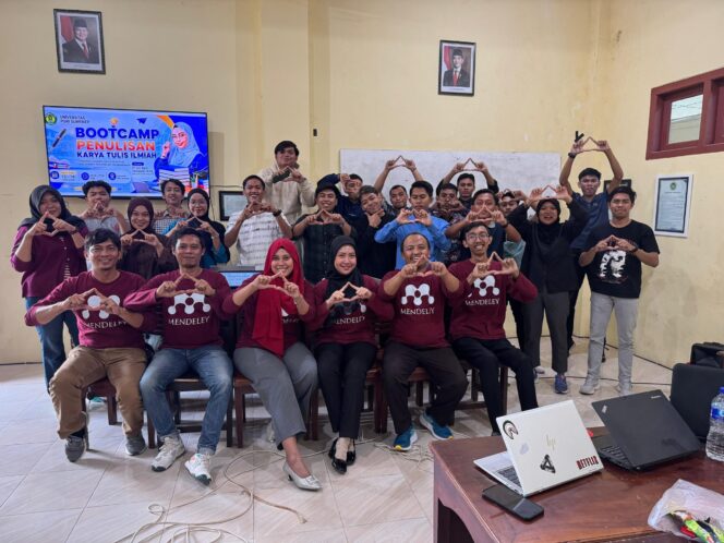 
Dosen UNU Pasuruan Jadi Narsum Utama Bootcamp Riset Mahasiswa Universitas PGRI Sumenep 