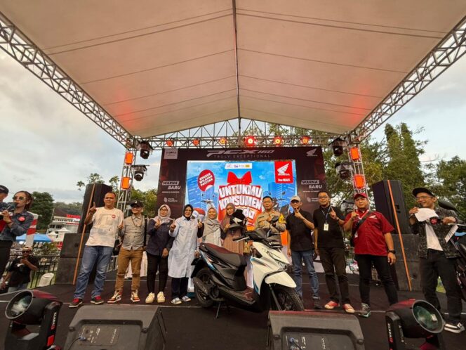 
MPM Honda Jatim Kembali Hadirkan Program “Untukmu Konsumen Honda”, 2 Honda PCX160 Menanti Konsumen Trenggalek