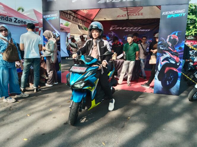 
MPM Honda Jatim Perkenalkan New Honda Vario EVO 160 Lewat Public Exhibition di Blitar