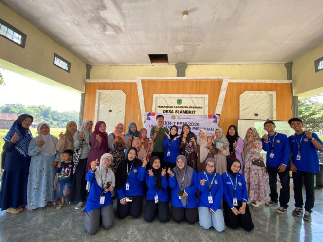 
Mahasiswa KKNT-PPM Unmer Pasuruan Ajak Warga Slambrit Olah Limbah Ternak dan Budidayakan Pakcoy