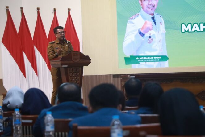
Bupati Haris Ajak Mahasiswa KKN BBK Unair Belajar Bersama Masyarakat Bangun Kabupaten Probolinggo
