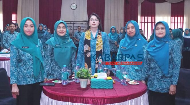
Sinergi Penguatan Kesejahteraan Keluarga: TP PKK Jatim Lakukan Monitoring dan Pembinaan 10 Program Pokok PKK di Kota Pasuruan