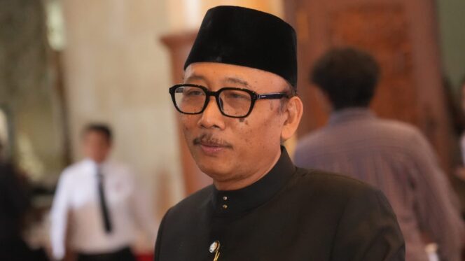 
Prihatin Antrean Panjang Operasi Bedah Saraf di RSUD Dr. Soetomo, Suli Da’im: Perkuat Rujukan RS Lain