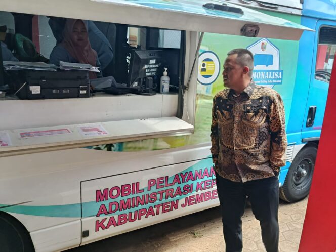 
Wakil Ketua Ombudsman Kenang Antrean KTP di Tenda, Kini Nilai Layanan Adminduk Jember Bertransformasi