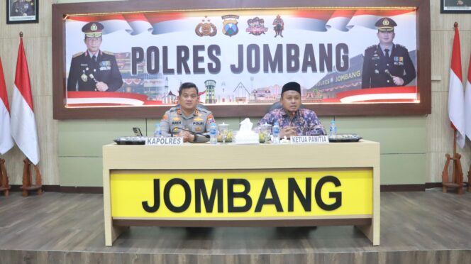 
Kapolres Jombang Pimpin Rakor Pengamanan Istighotsah Akbar Pra Muktamar NU ke-35