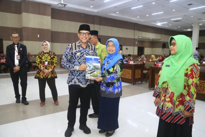 
98 PNS Pemkab Probolinggo Masuki Purna Tugas