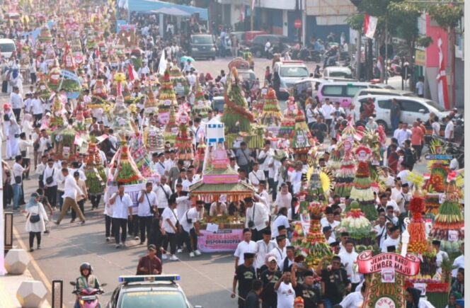 
527 Ancak Ramaikan Kirab Agung Jember, MURI Catatkan Dua Rekor Dunia 