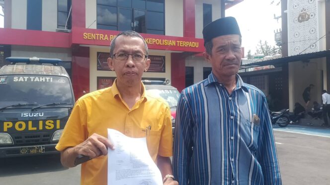 
Gugatan Cerai Dipersoalkan, Warga Jombang Laporkan Advokat ke Polres Jember 