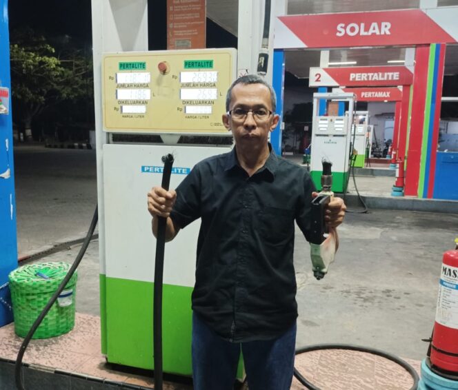
Diduga Salahgunakan Pertalite, Minibus Kabur dari SPBU hingga Dikejar Warga