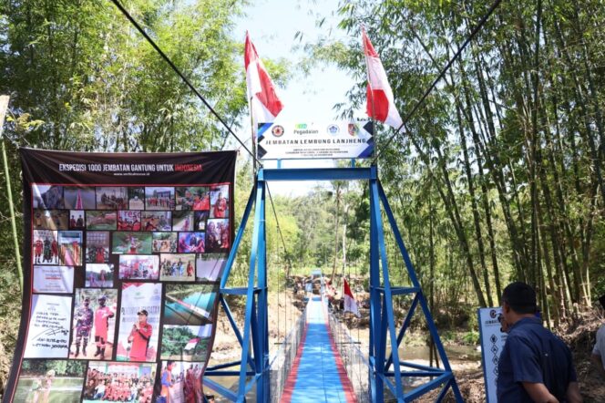 
Dari Jelbuk hingga Panti, PSMTI dan Pegadaian Resmikan Dua Jembatan Gantung di Jember
