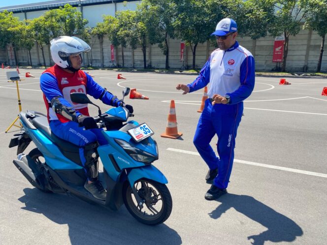 
Bootcamp Road To #Cari_Aman Academy, MPM Honda Jatim Ajak Generasi Muda Jadi Agen Keselamatan