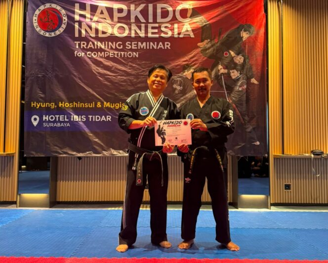 
Siap Tingkatkan Prestasi, Hapkido Jember Kirim Pelatih Ikuti Pelatihan di Surabaya