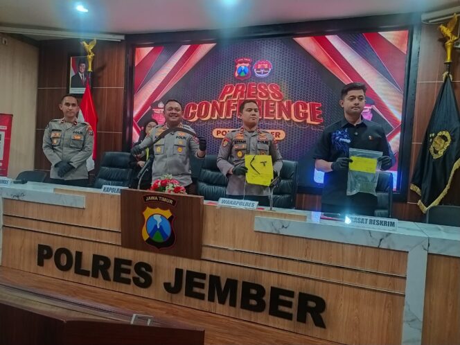
Polres Jember Ungkap 8 Kasus C3, Kapolres Ingatkan Warga Waspada Tinggalkan Rumah dan Kendaraan