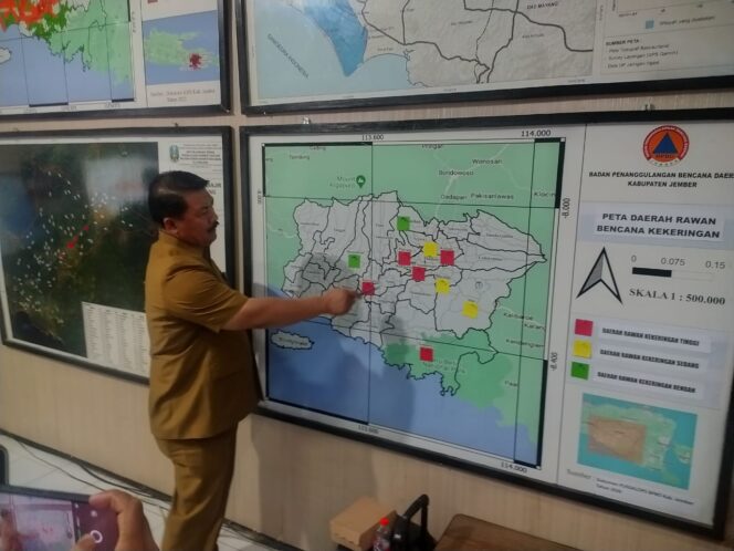 
Jember Hadapi Dua Musim Ekstrem, BPBD Catat 345 Bencana dan Salurkan 507 Ribu Liter Air 