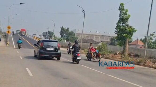 
Jembatan Buk Wedi Pasuruan Kembali Dibuka Normal
