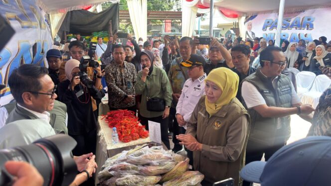 
Tekan Harga Kebutuhan Pokok dan Daya Beli, Pemprov Jatim Gelar Pasar Murah 2026 di Mojoanyar