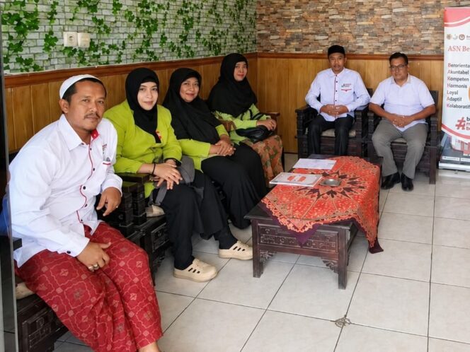 
Bakesbangpol Jember Buka Ruang Kolaborasi bagi Ormas yang Tertib Administrasi