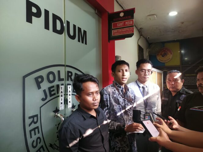 
Mengaku Dikelabui Leasing, Nasabah asal Banyuwangi Lapor ke Polres Jember