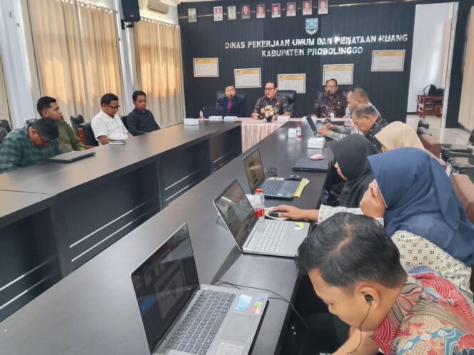 
DPUPR Kabupaten Probolinggo Latih Penyedia Jasa Konstruksi Evaluasi Kewajaran Harga