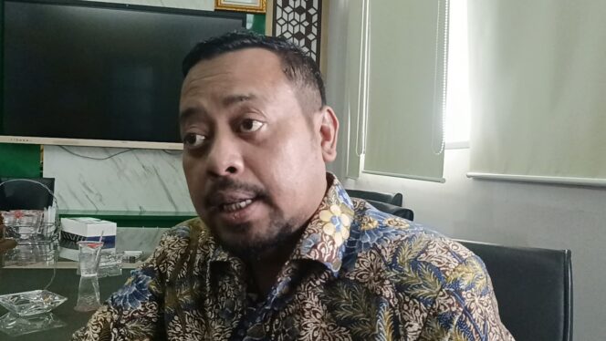 
Bahas Raperda Transportasi, Fraksi PKS Minta Sanksi Administratif Diperjelas