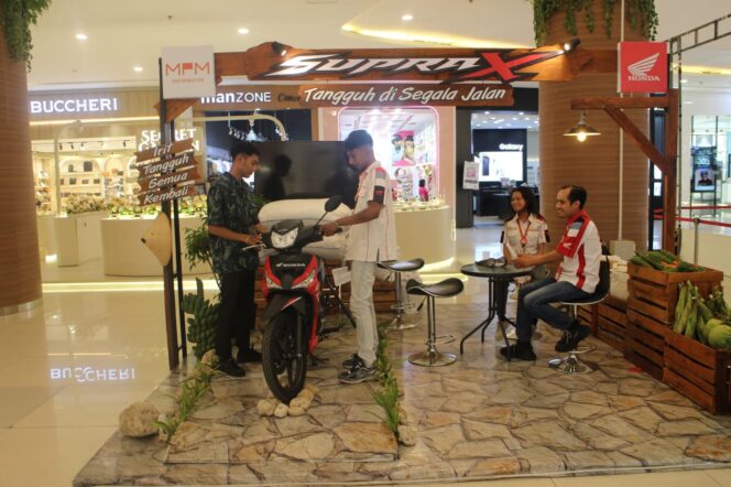 
					MPM Honda Jatim Hadirkan Pameran Honda Supra X di Lippo Plaza Kupang, Tawarkan Promo Angsuran Menarik