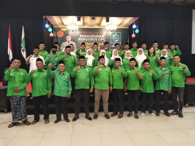 
					Resmi Dikukuhkan, DPC PKB Kota Pasuruan Targetkan 12 Kursi dan Gaet Gen Z Lewat Sekolah Kader Perubahan