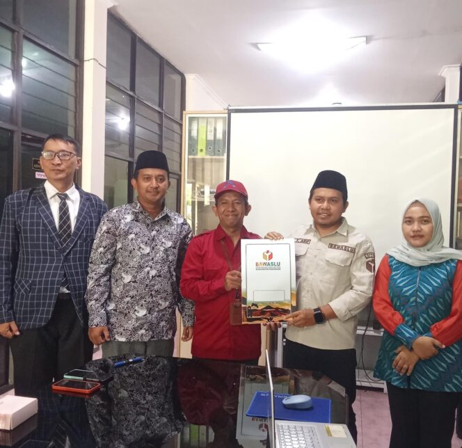 
					Gandeng Kabarpas, Bawaslu Pasuruan Dorong Partisipasi Warga Awasi Pemilu