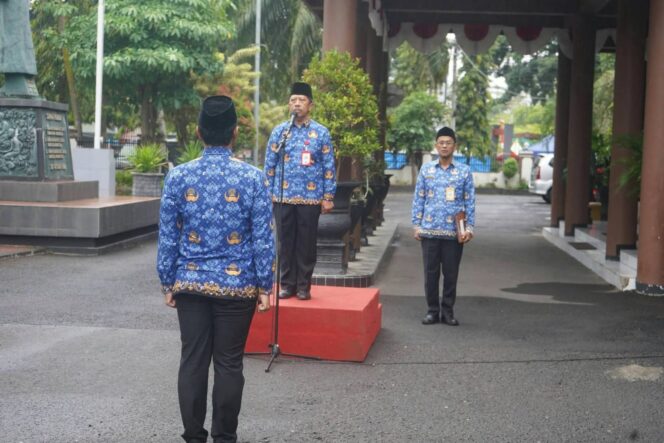 
					Pimpin Apel Peringatan Sumpah Pemuda Ke-98, Pejabat Sekda Trenggalek Kobarkan Semangat Patriotisme